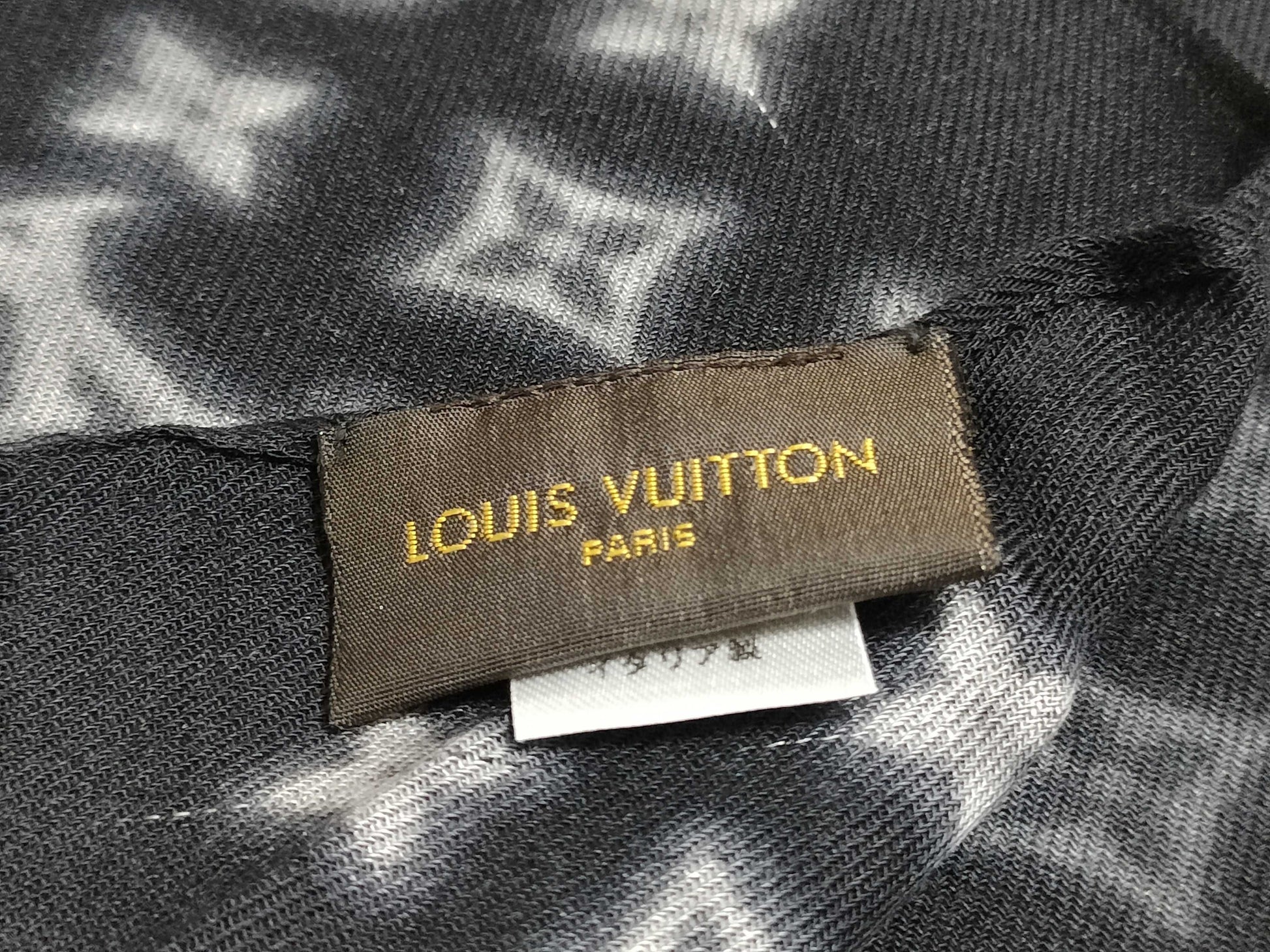LOUIS VUITTON Monogram Eclipse Blurry Fragment Stole, Wool, Silk, and Cashmere, Black, M73743 OS0137 Other Accessories