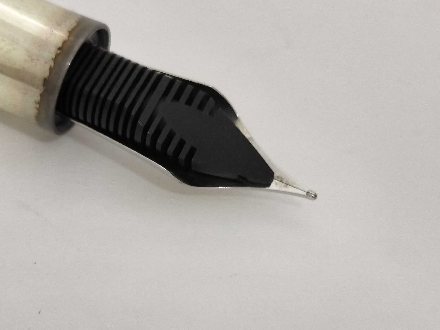 Montegrappa Symphony Fountain Pen, Blue x Silver