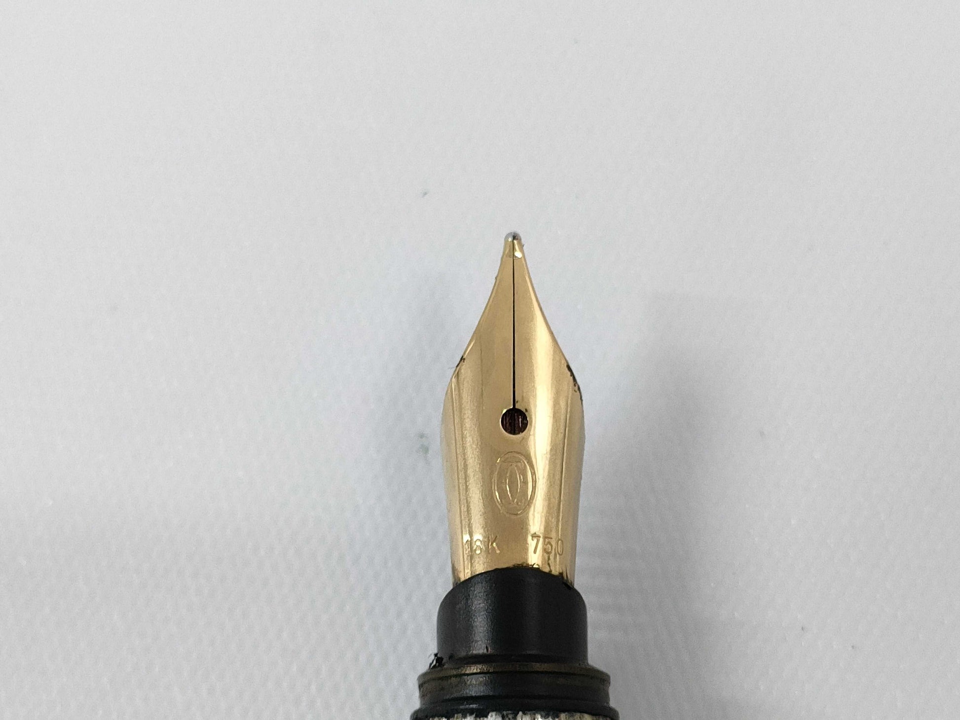 Cartier Trinity Pasha de Cartier Fountain Pen, 18K Silver Metal