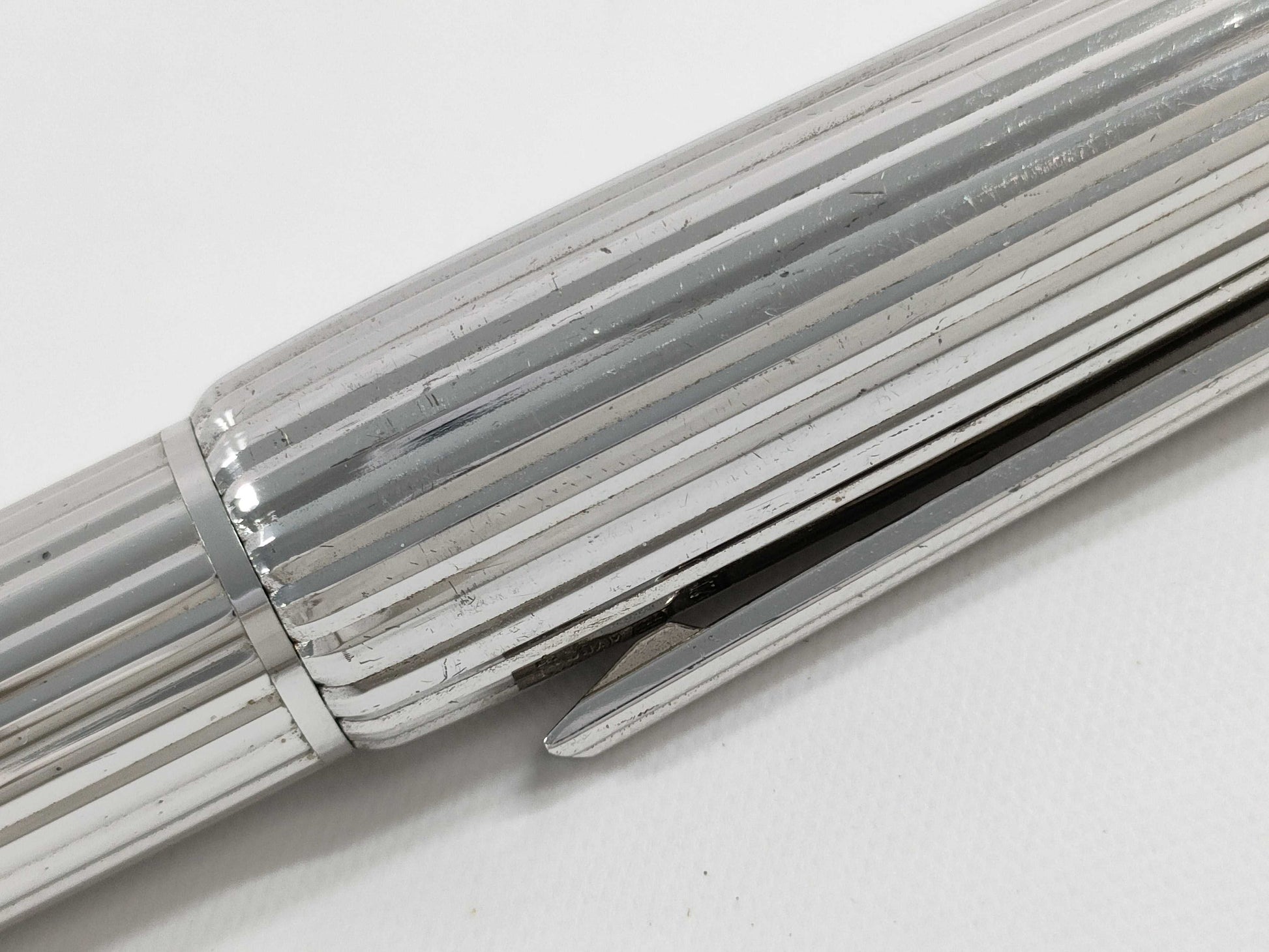 Cartier Trinity Pasha de Cartier Fountain Pen, 18K Silver Metal
