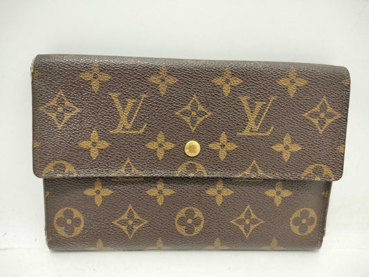 LOUIS VUITTON LOUIS VUITTON Monogram Tri-fold Wallet Monogram Wallet