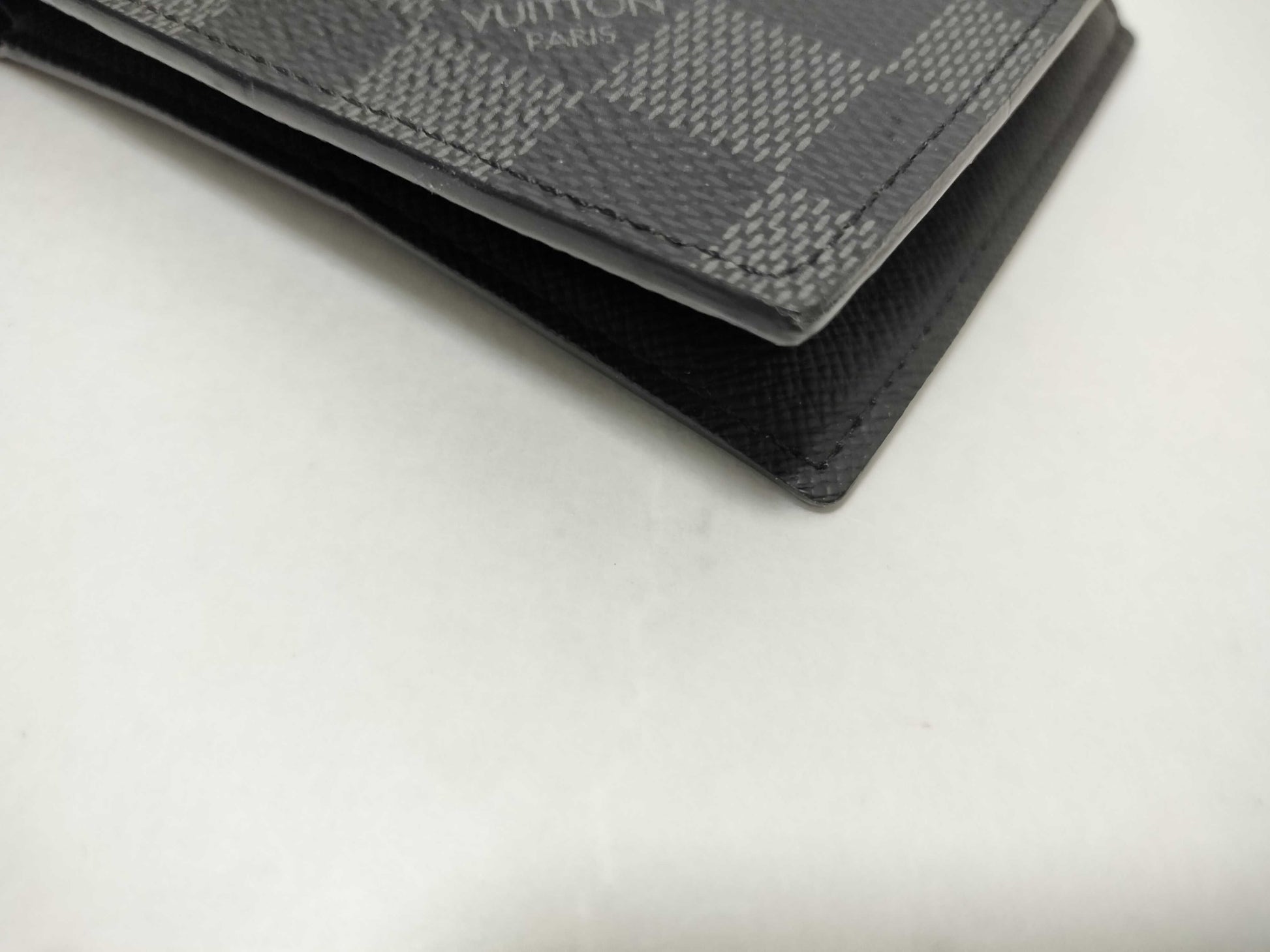 LOUIS VUITTON Damier Graphite Marco Wallet