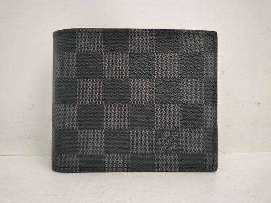 LOUIS VUITTON Damier Graphite Marco Wallet