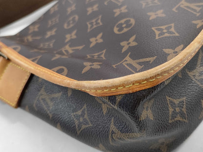 LOUIS VUITTON Monogram Messenger Bosphor Shoulder Bag