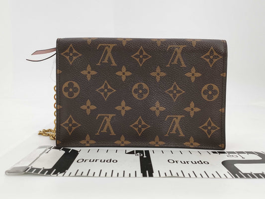 LOUIS VUITTON Portefeuille Flore Shoulder Bag