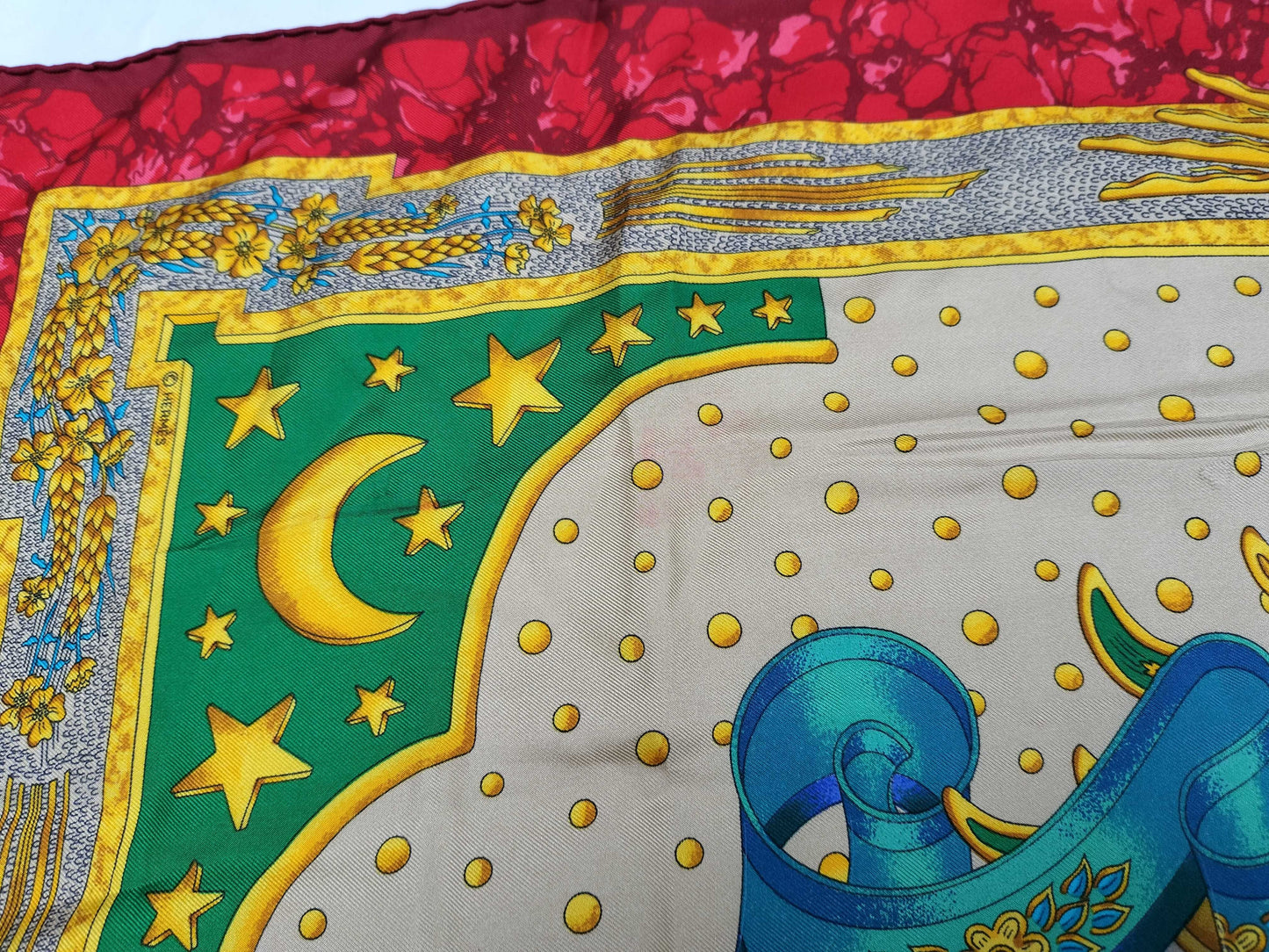 HERMES Carre Hermes Scarf Carre 90 CARPE DIEM Sun and Moon Scarf