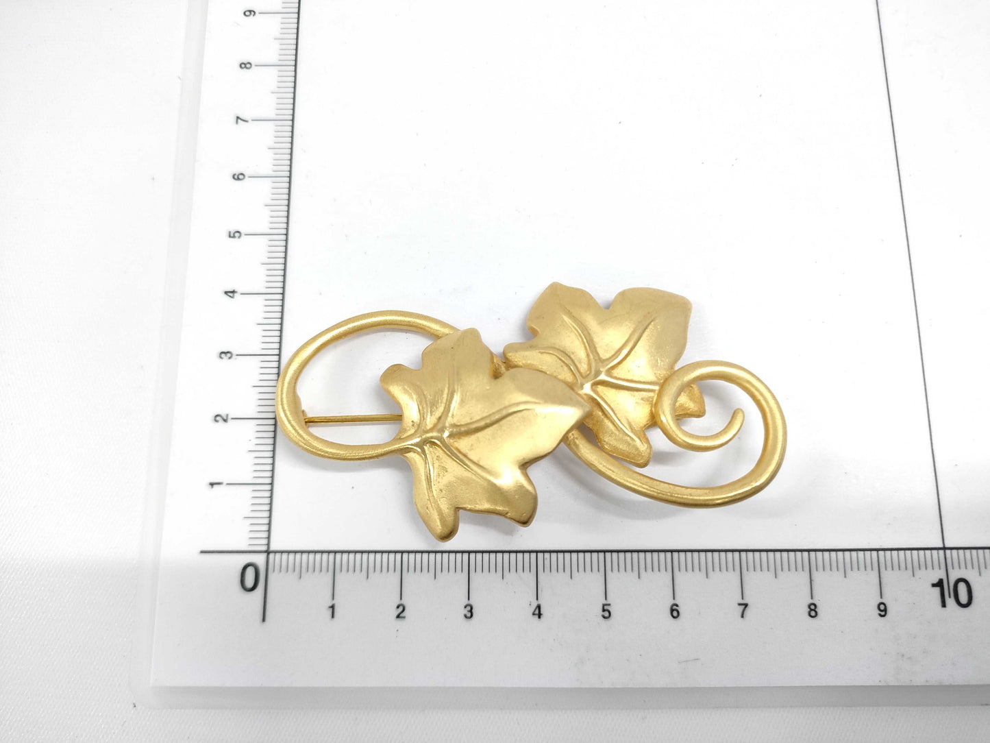 GIVENCHY Givenchy Gold Leaf Brooch Accessory Brooch
