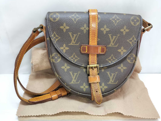 LOUIS VUITTON Monogram LV Chantilly PM 882 V.I. Shoulder Bag