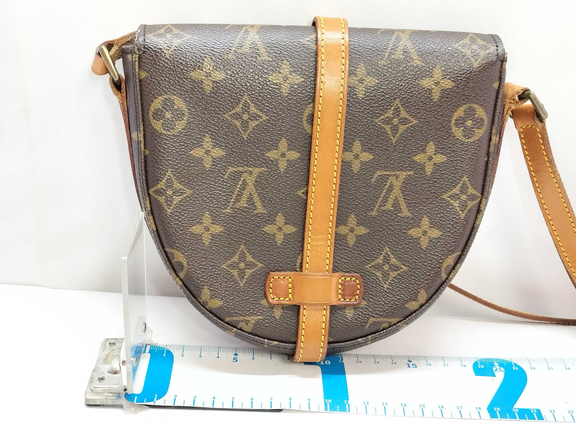 LOUIS VUITTON Monogram LV Chantilly PM 882 V.I. Shoulder Bag