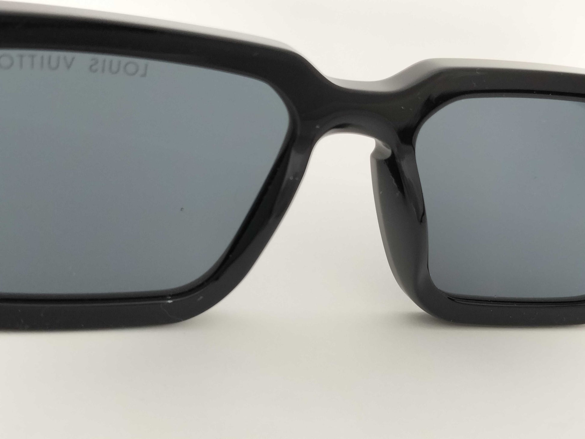 LOUIS VUITTON LV Sunglasses Noir Asate Sunglasses and Glasses