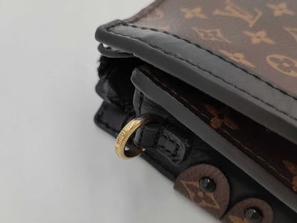 LOUIS VUITTON LOUIS VUITTON Trunk Clutch Shoulder Bag M43596 Monogram Reverse Black Shoulder Bag