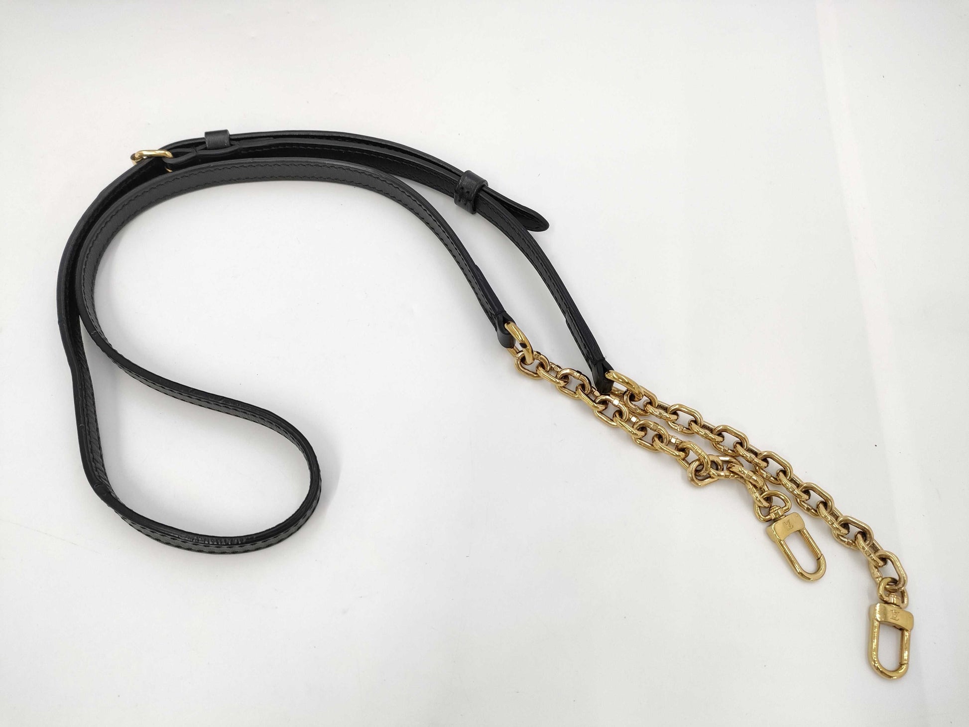 LOUIS VUITTON LOUIS VUITTON Trunk Clutch Shoulder Bag M43596 Monogram Reverse Black Shoulder Bag