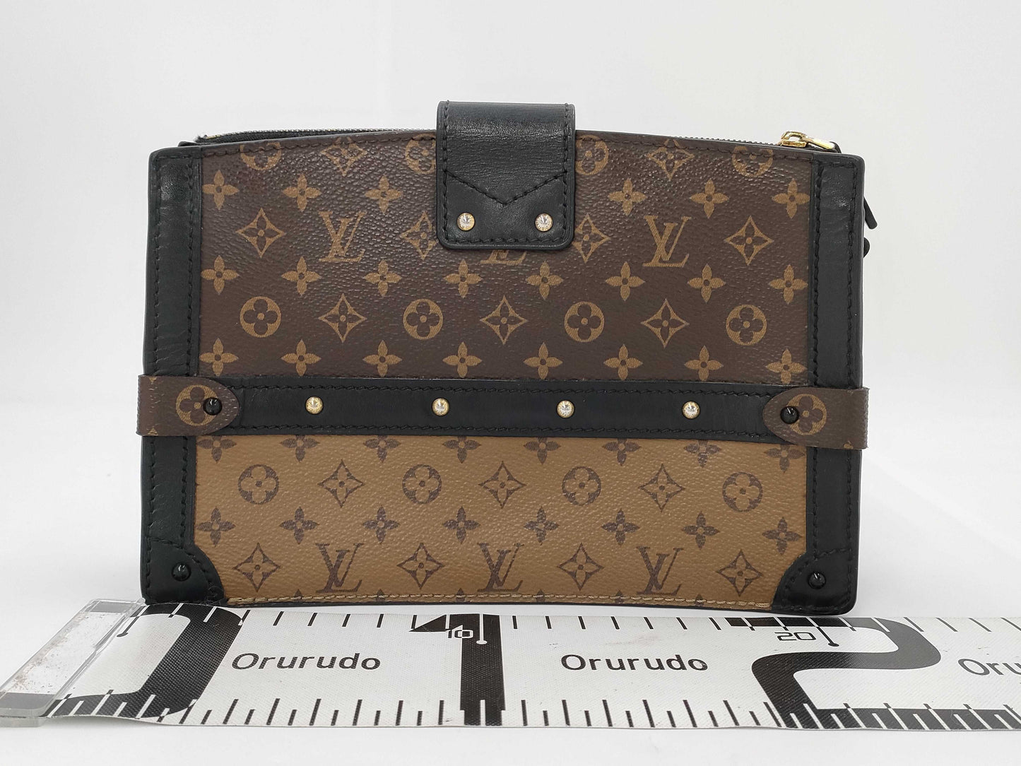 LOUIS VUITTON LOUIS VUITTON Trunk Clutch Shoulder Bag M43596 Monogram Reverse Black Shoulder Bag