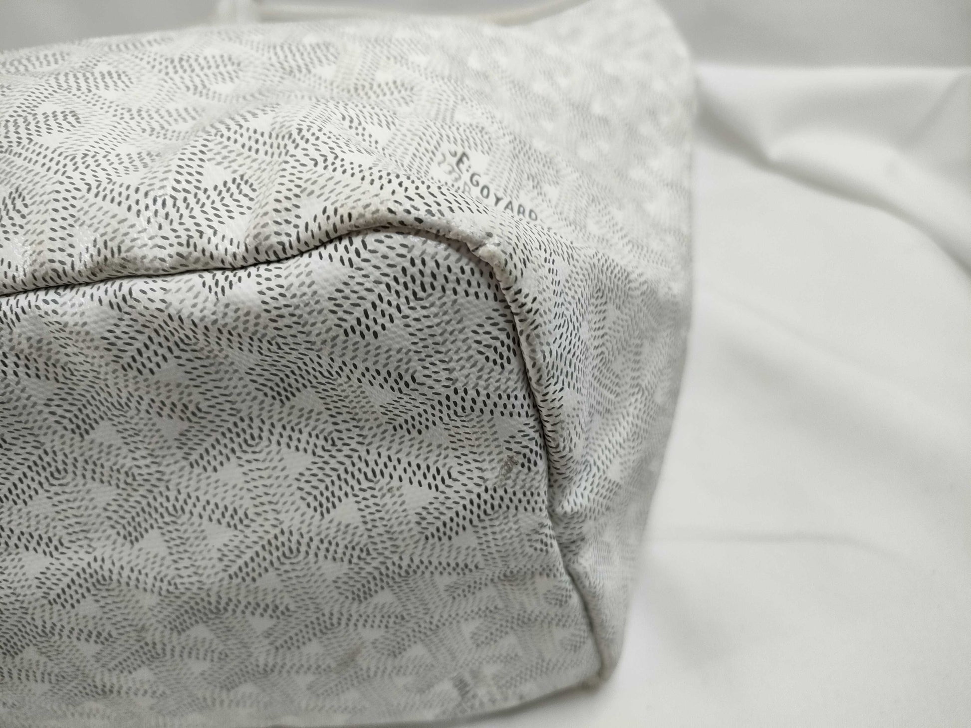 GOYARD GOYARD Goyard Saint Louis White Tote Bag