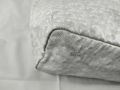 GOYARD GOYARD Goyard Saint Louis White Tote Bag