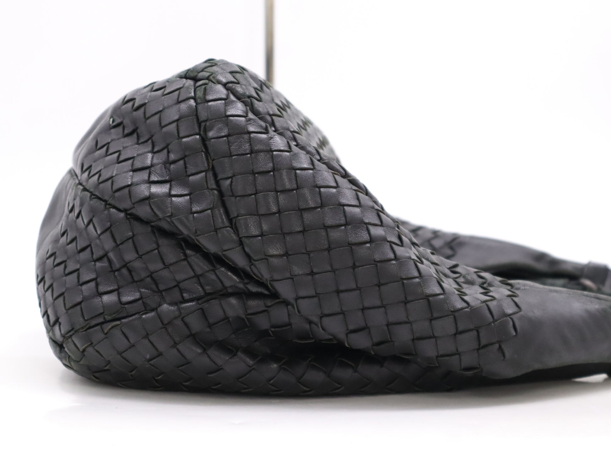 BOTTEGA VENETA BOTTEGA VENETA Lambskin Intrecciato Medium Campana Bag Black Tote Bag