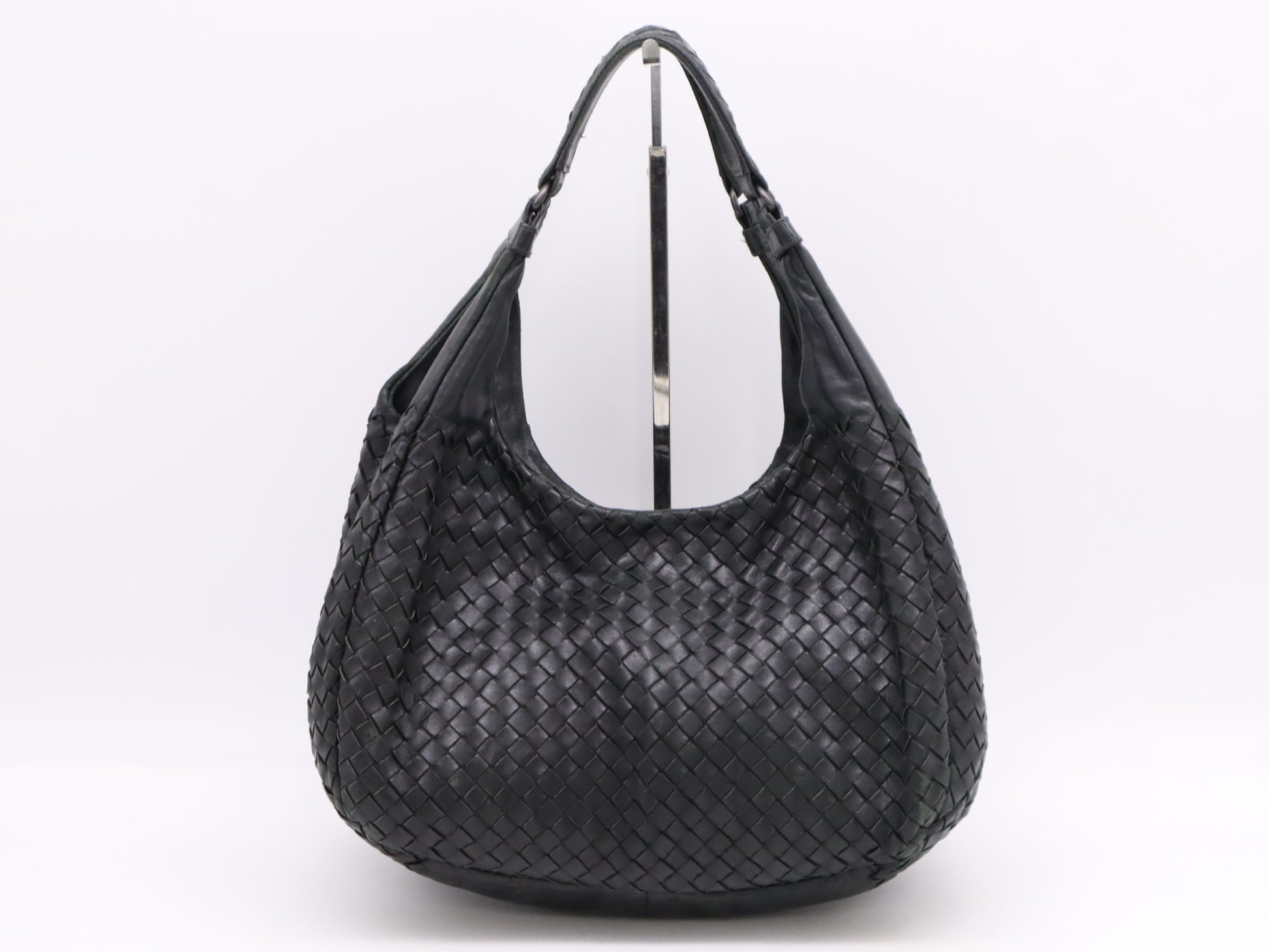 BOTTEGA VENETA BOTTEGA VENETA Lambskin Intrecciato Medium Campana Bag Black Tote Bag
