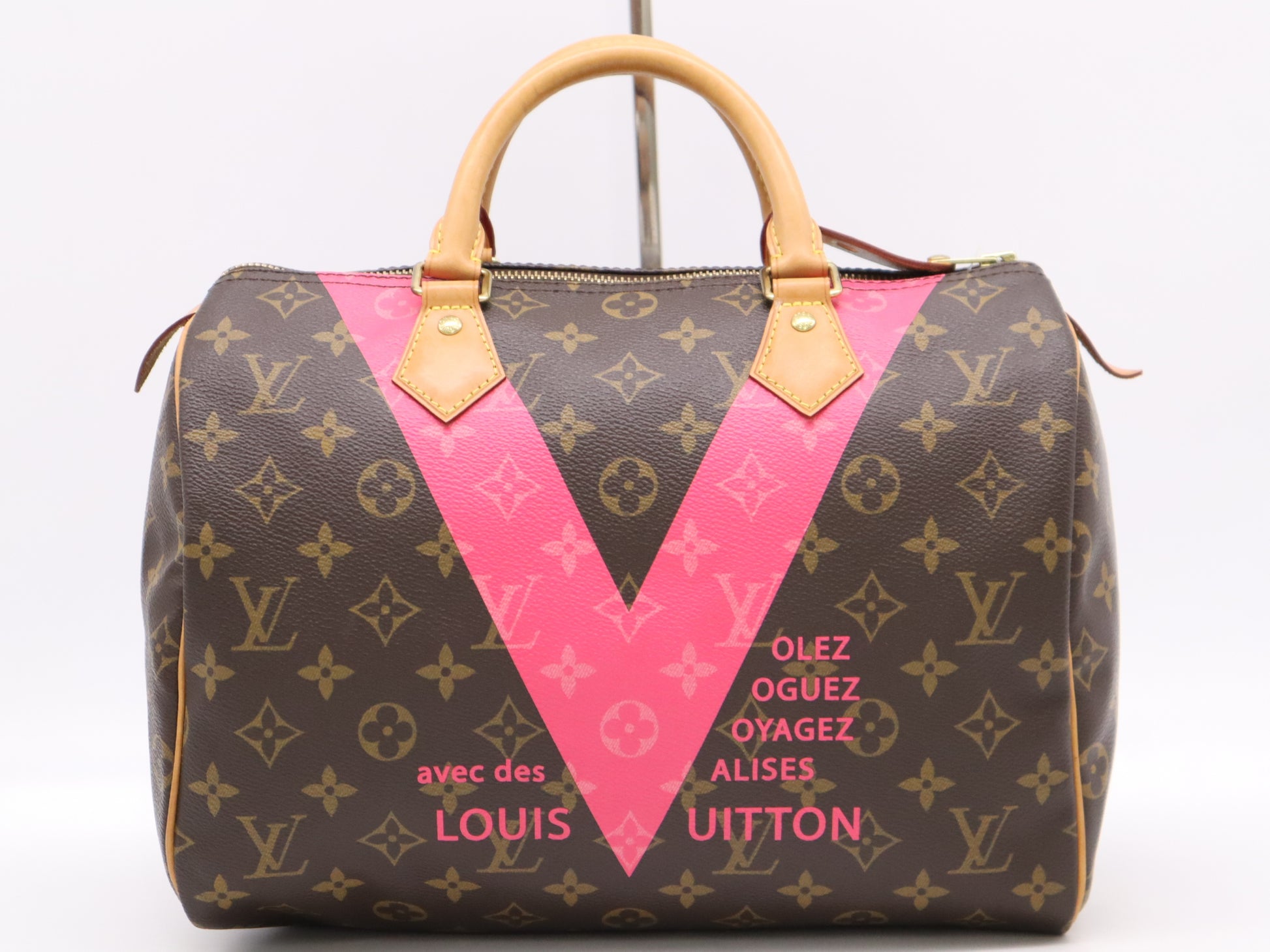LOUIS VUITTON M41533 Monogram Speedy 30 Monogram V Handbag