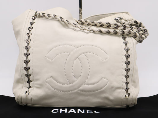 CHANEL Luxury Leather Chain Tote Bag White Seal 10981389 Tote Bag