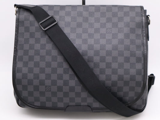 LOUIS VUITTON N51213 Damier Graphite Renzo Shoulder Bag