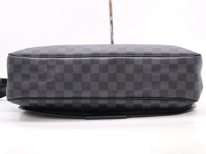 LOUIS VUITTON N51213 Damier Graphite Renzo Shoulder Bag