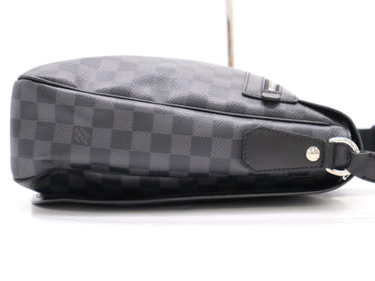 LOUIS VUITTON N51213 Damier Graphite Renzo Shoulder Bag