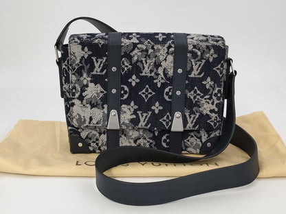 LOUIS VUITTON M57282 Monogram Tapestry Trank Messenger PM Shoulder Bag with RFID Ready Dust Bag