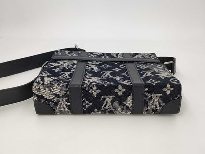 LOUIS VUITTON M57282 Monogram Tapestry Trank Messenger PM Shoulder Bag with RFID Ready Dust Bag