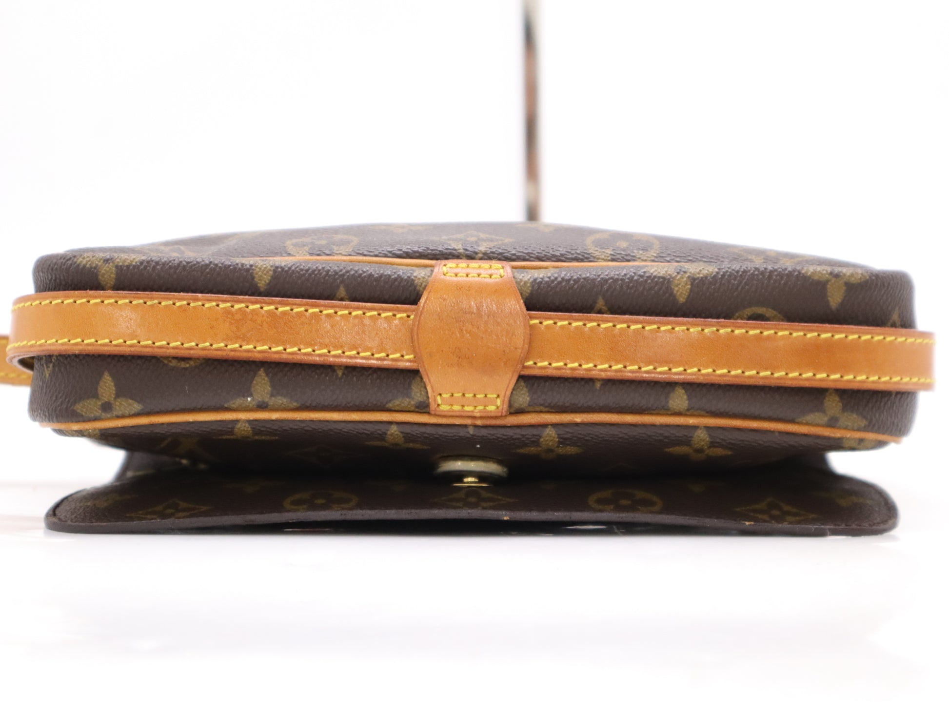 LOUIS VUITTON M51210 Monogram Saint-Germain 24 Shoulder Bag