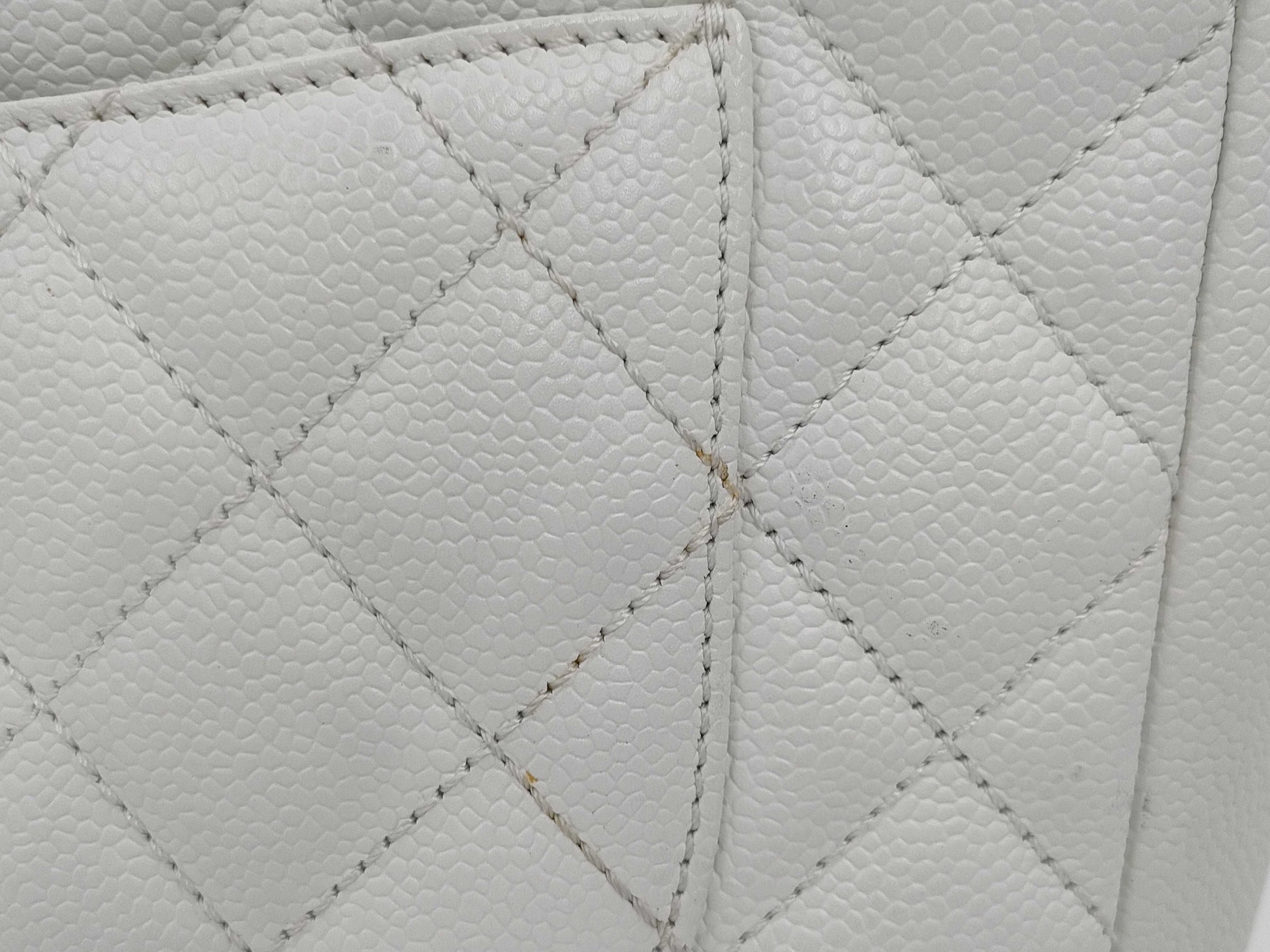 CHANEL Caviar Skin Matelasse Chain Shoulder Bag with White Card and Seal 13359863 Tote Bag