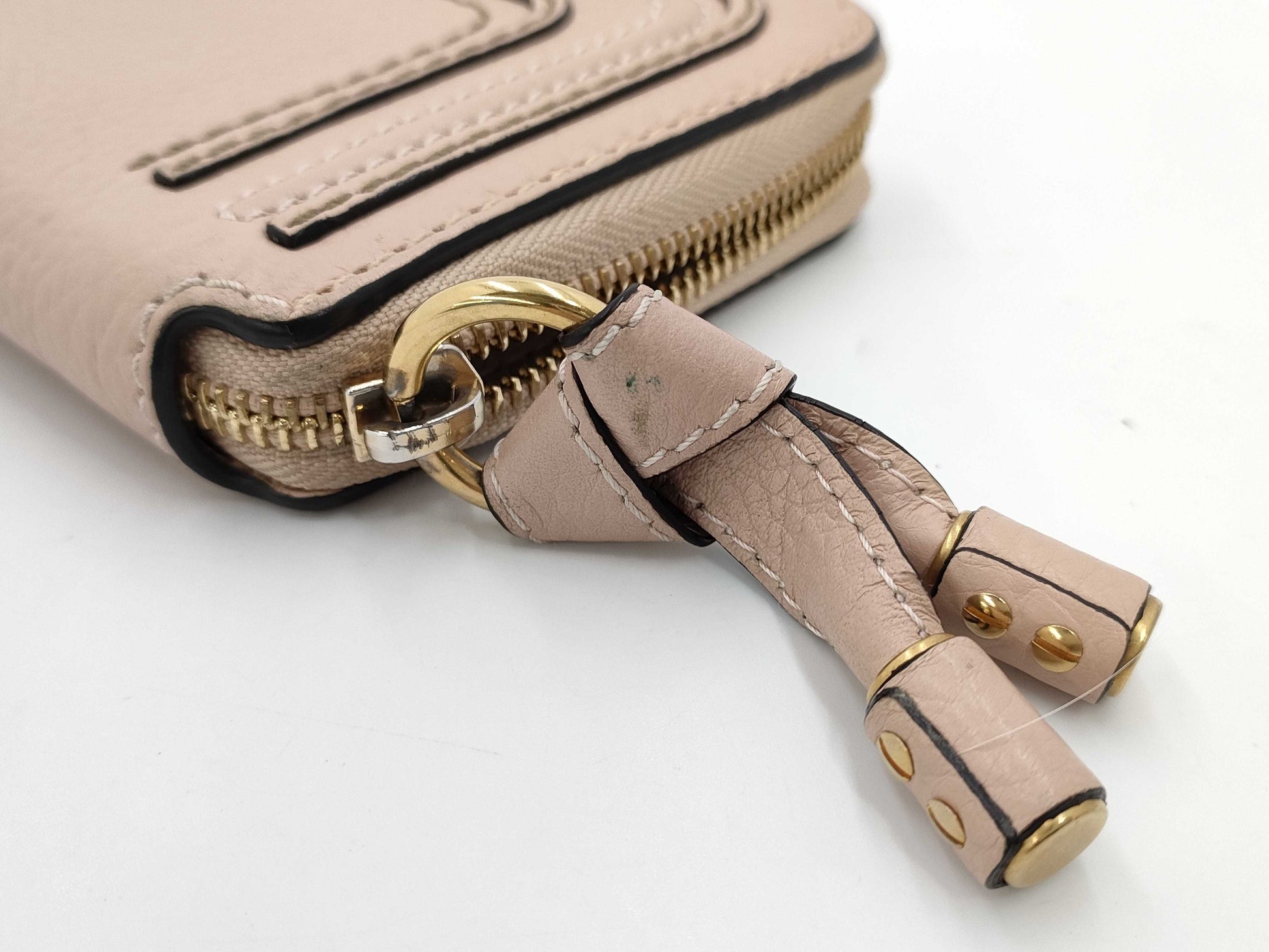 Chloe CHC22SP671G36 Leather MARCIE Wallet with Zip-Around Closure, Light Pink, Includes Dust Bag