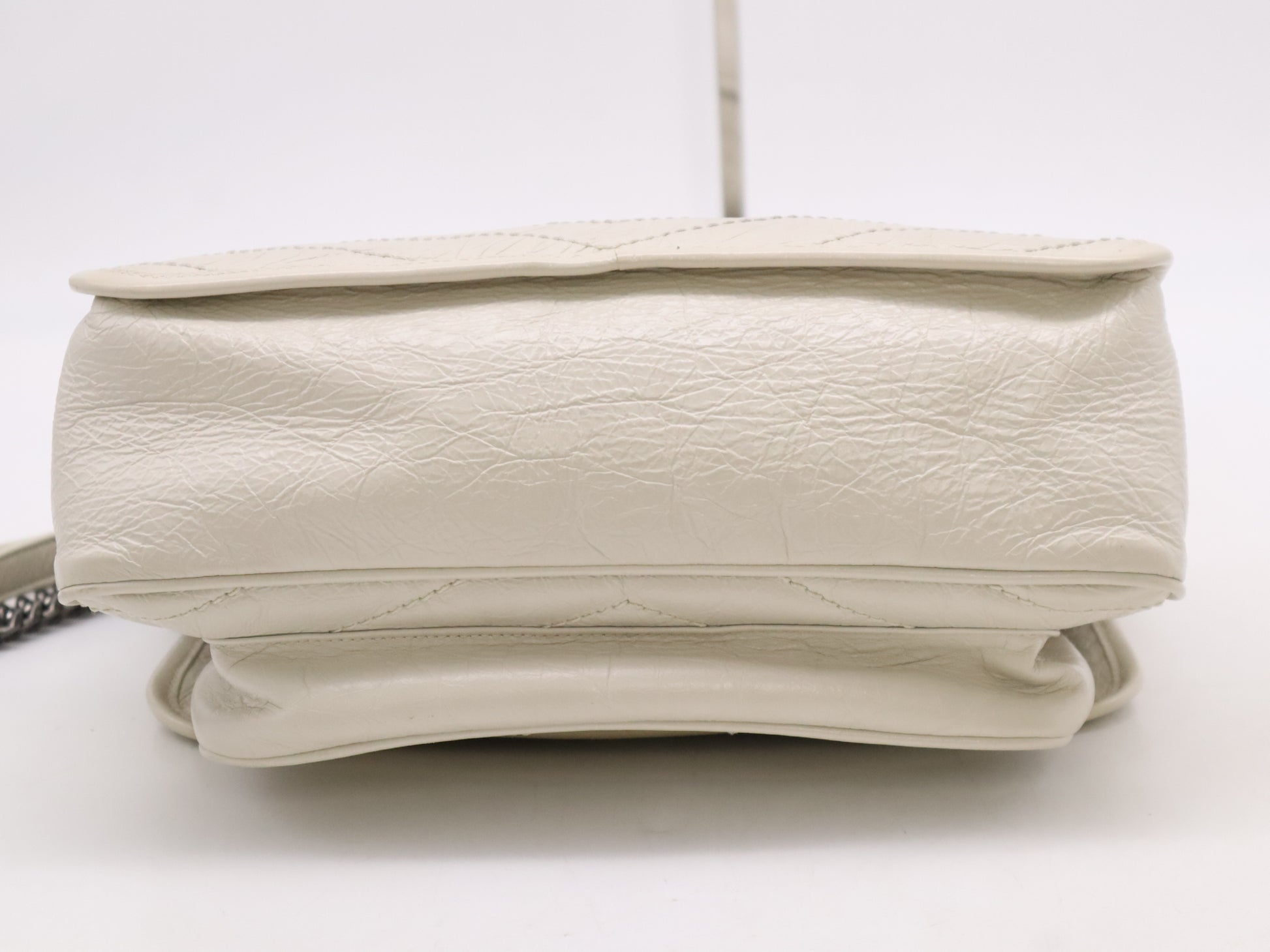 Yves Saint Laurent 498894 Vintage Leather Niki Medium Chain Shoulder Bag in White with Black Hardware
