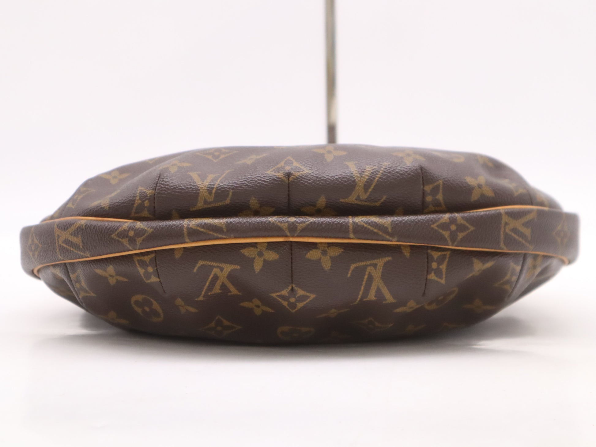 LOUIS VUITTON M51512 Monogram Croissant MM Shoulder Bag
