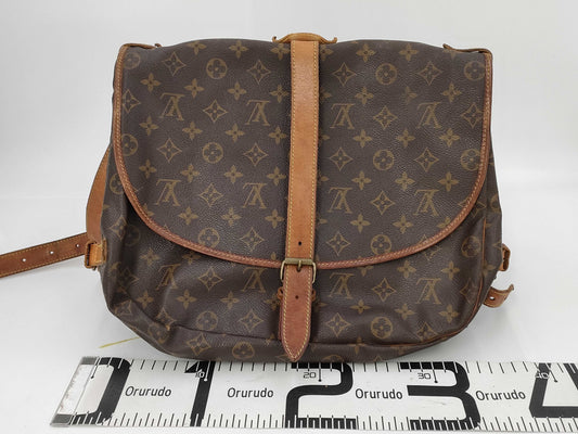 LOUIS VUITTON LOUIS VUITTON Vuitton Monogram Saumur 43 AR0995 Shoulder Bag