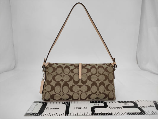 COACH Signature Shoulder Bag/Handbag