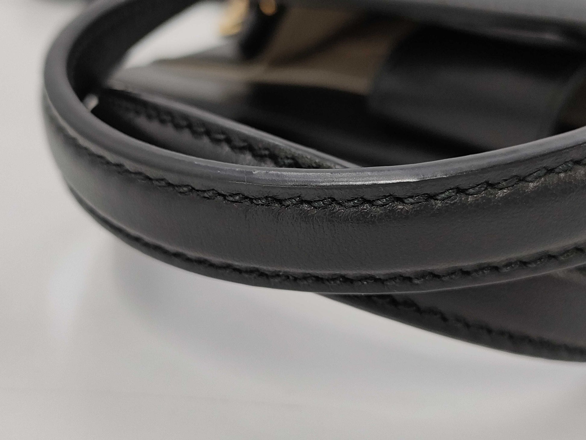 GUCCI GG Marmont Leather Handbag in Black