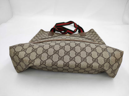 GUCCI GG Supreme Sherry Tote Bag