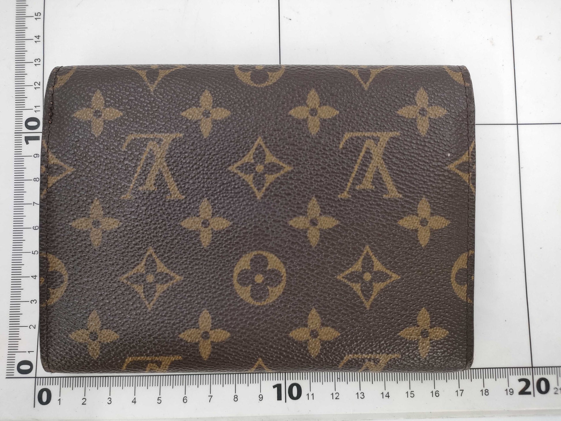 LOUIS VUITTON Monogram Trifold Wallet