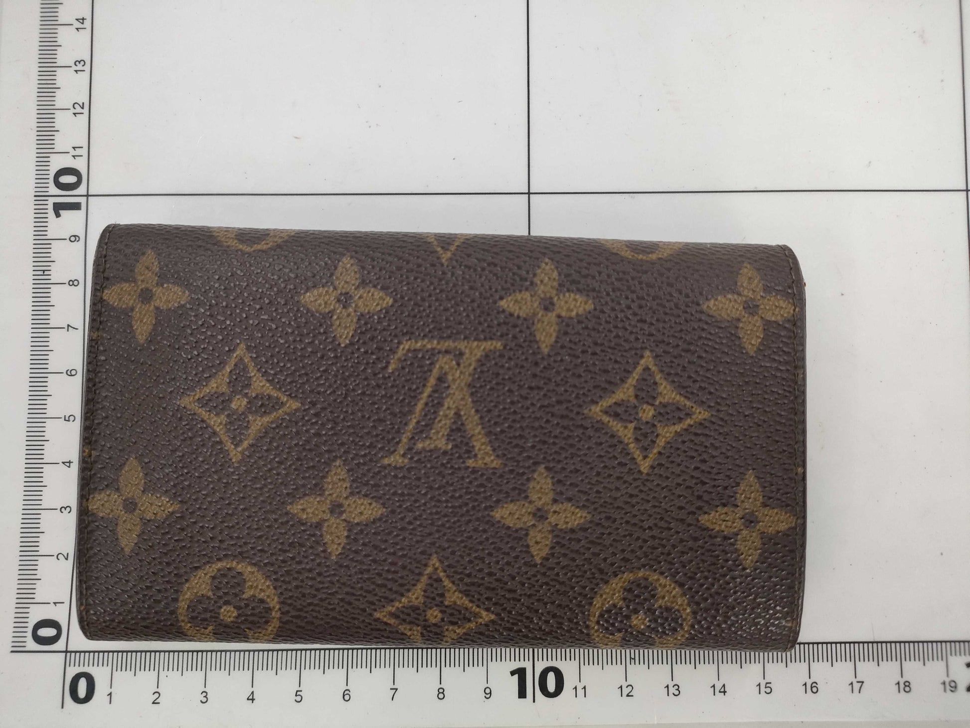 LOUIS VUITTON Monogram Bifold Wallet