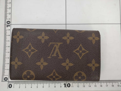 LOUIS VUITTON Monogram Bifold Wallet