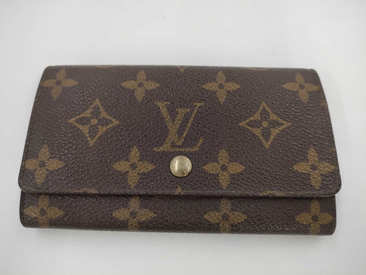 LOUIS VUITTON Monogram Bifold Wallet