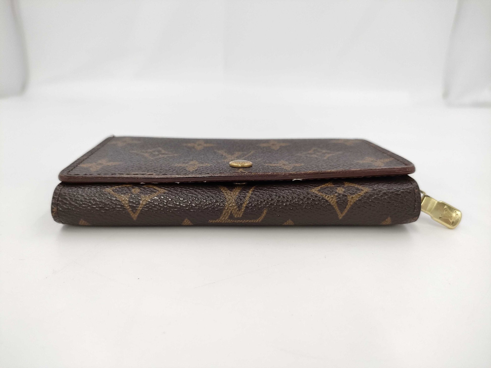 LOUIS VUITTON Monogram Bifold Wallet