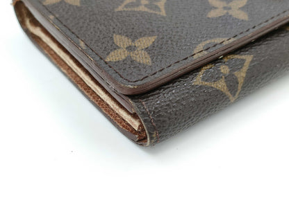 LOUIS VUITTON Monogram Bifold Wallet