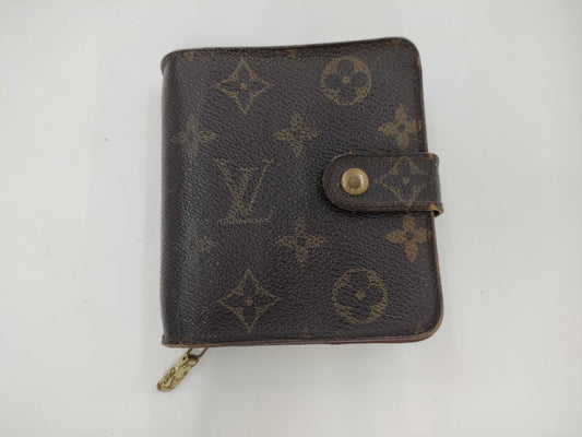 LOUIS VUITTON Monogram Compact Zip Wallet