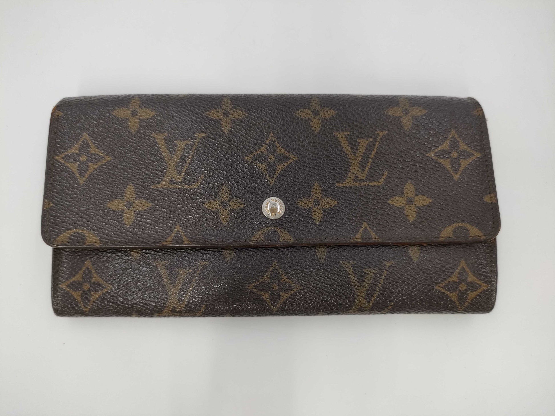 LOUIS VUITTON Monogram Long Wallet with Pull