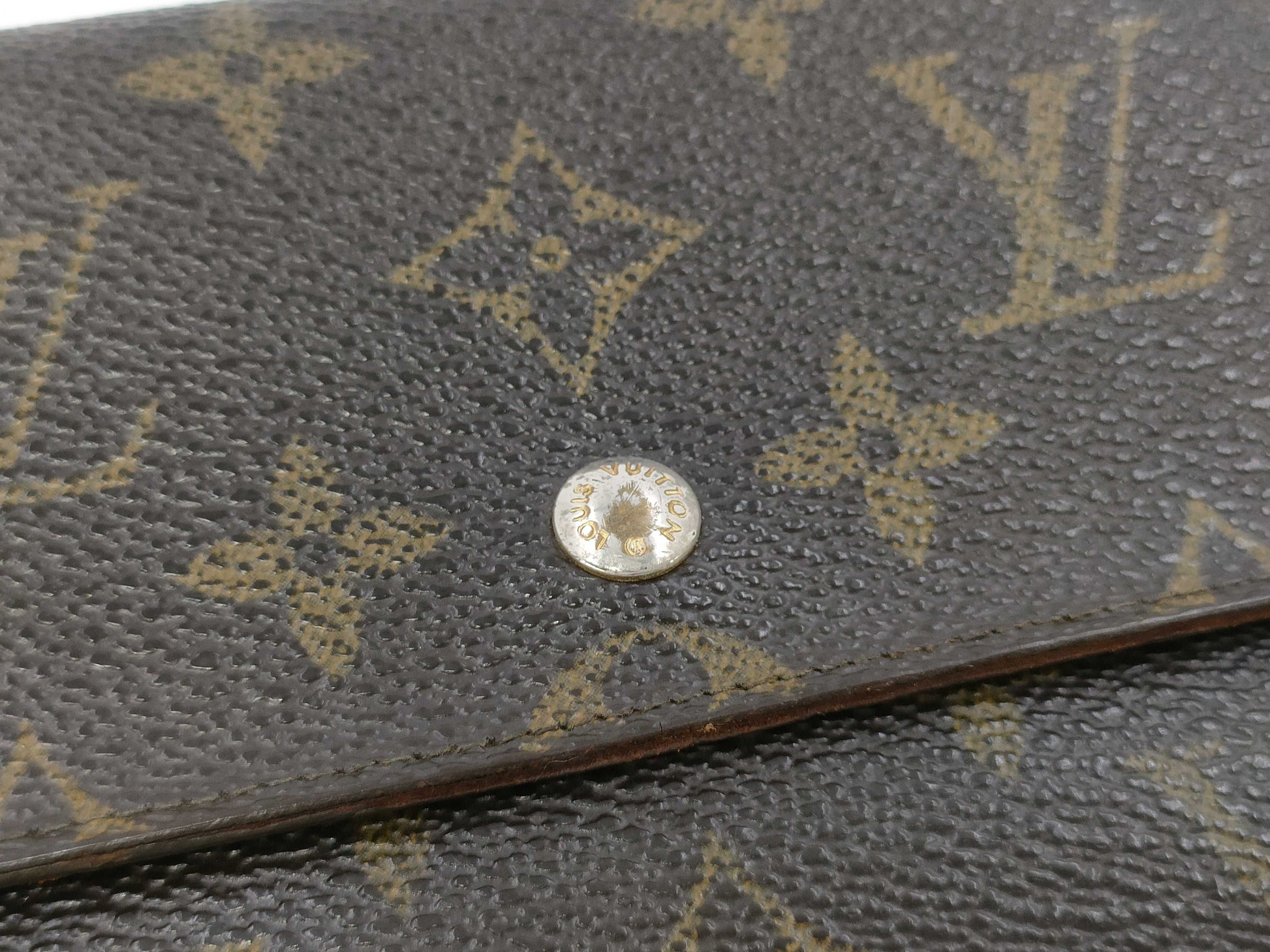 LOUIS VUITTON Monogram Long Wallet with Pull