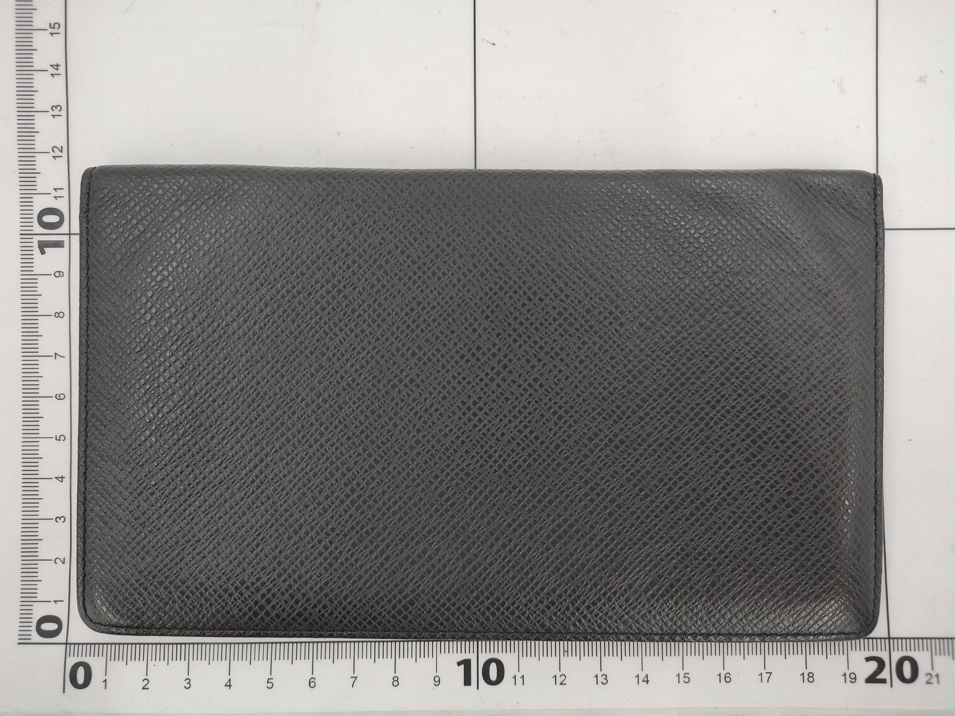 LOUIS VUITTON Taiga Long Wallet Black Billfold
