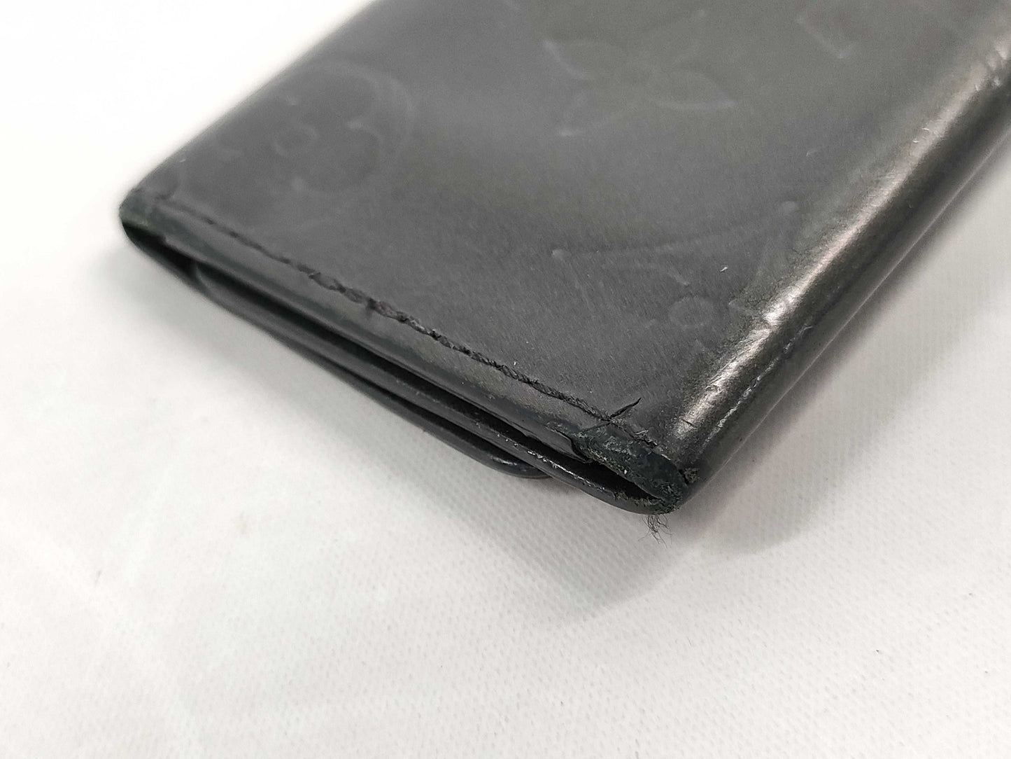 LOUIS VUITTON Monogram Matte Multicle 4-Ring Key Case/Key Holder