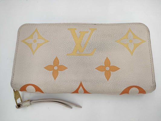 LOUIS VUITTON Monogram Empreinte Zippy Wallet
