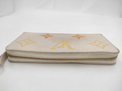 LOUIS VUITTON Monogram Empreinte Zippy Wallet